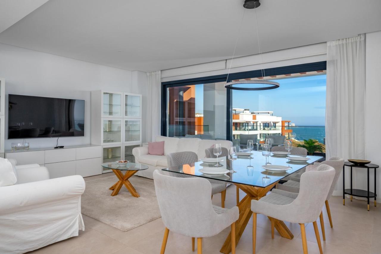 Apartament Middel Views Seaview In El Higueron By Costarentals - Ref 64 *